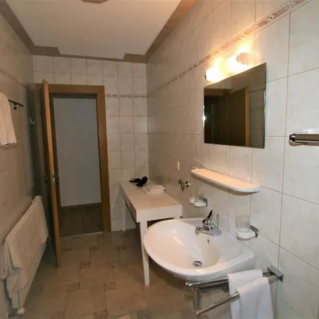 Lisa By Interhome Lägenhet Neustift im Stubaital